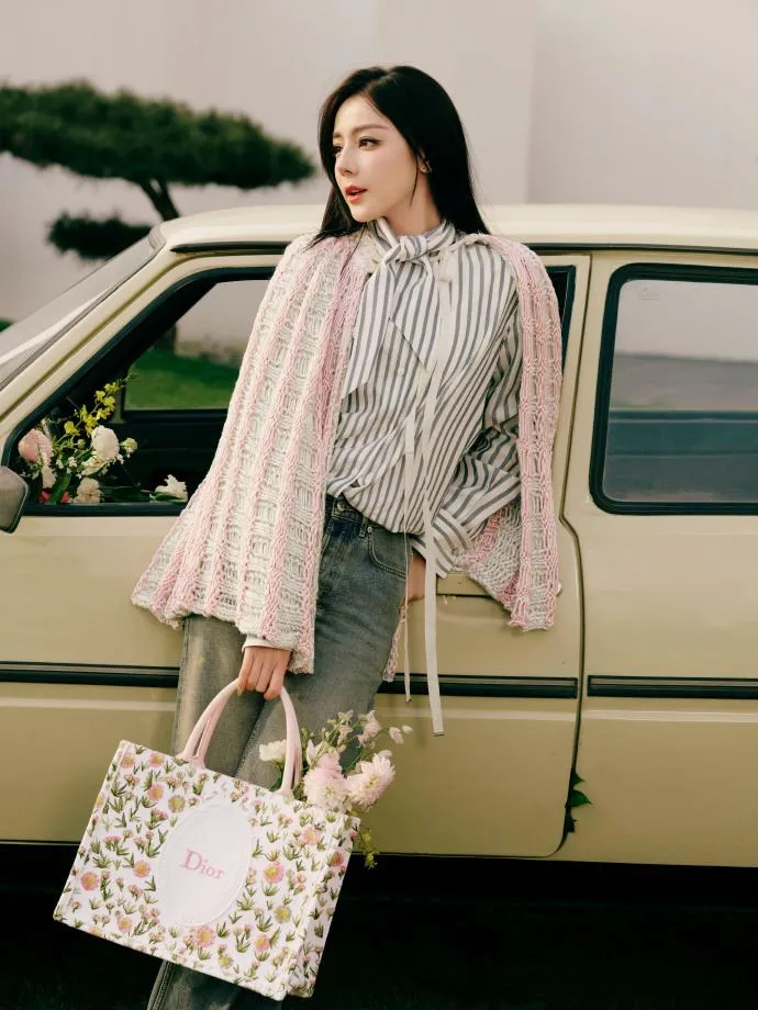 迪麗熱巴原定出席Dior 2026 秋冬大秀，未料只能被迫缺席。（圖／翻攝微博 嘉行迪麗熱巴工作室）