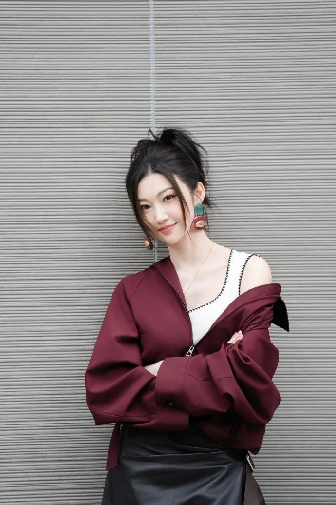 37歲中國大陸女星景甜在今年5月捲代孕風波。（圖／翻攝微博 景甜）