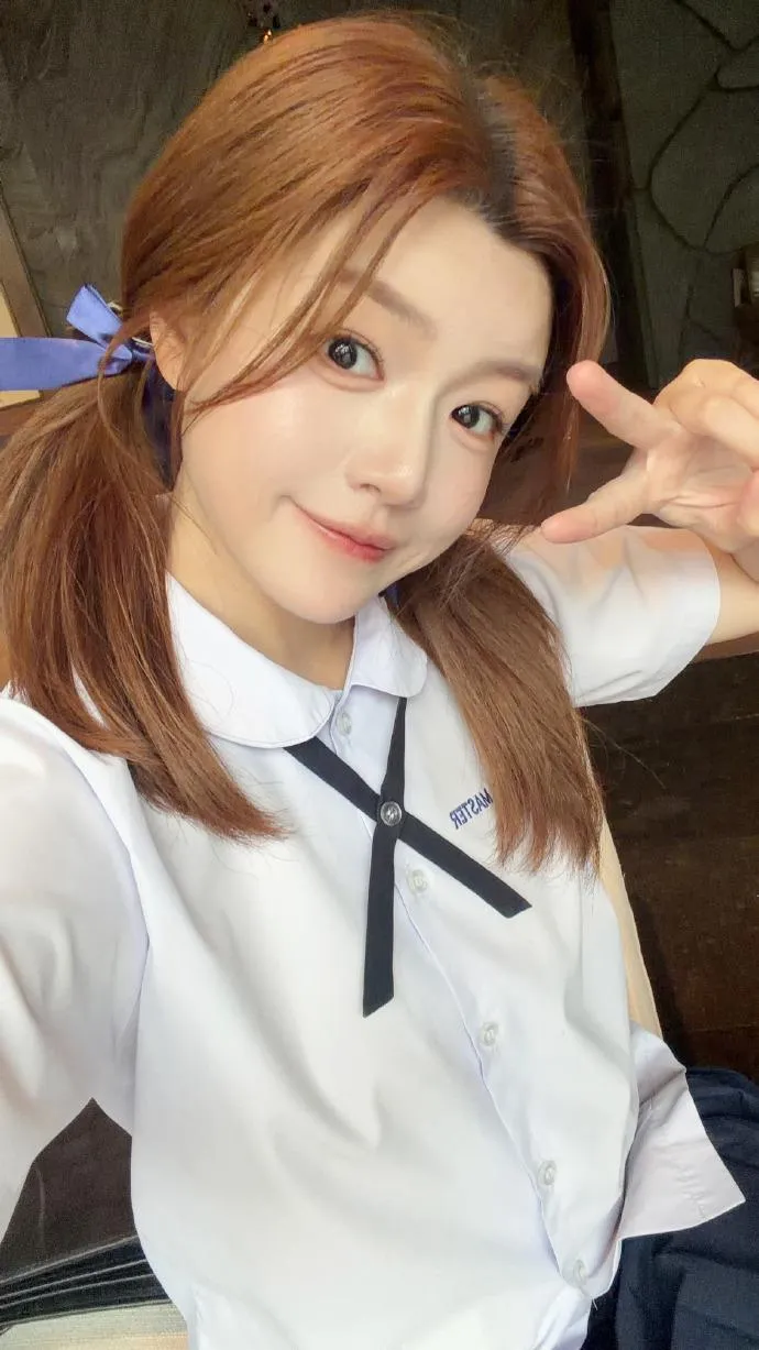 43歲女星陳妍希狀態相當凍齡。(圖/翻攝微博 陳妍希michelle)