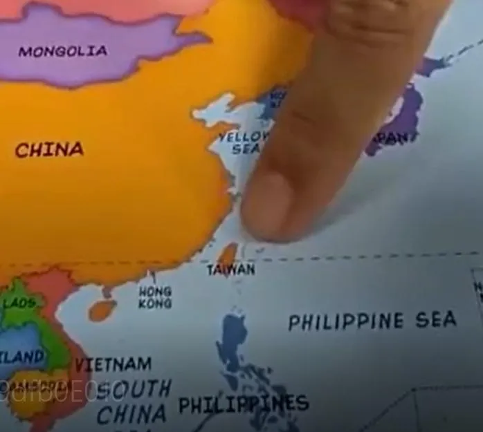 被查扣的地圖。(圖/翻攝新浪微博)