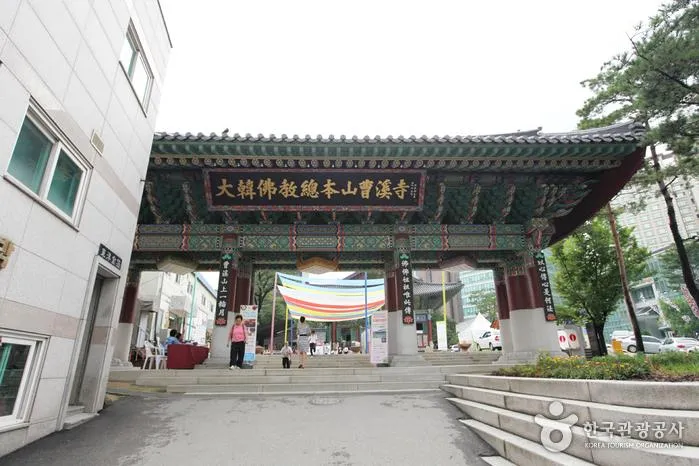 「曹溪寺」寺院內今早發生火災。（圖／翻攝韓國觀光公社網站）
