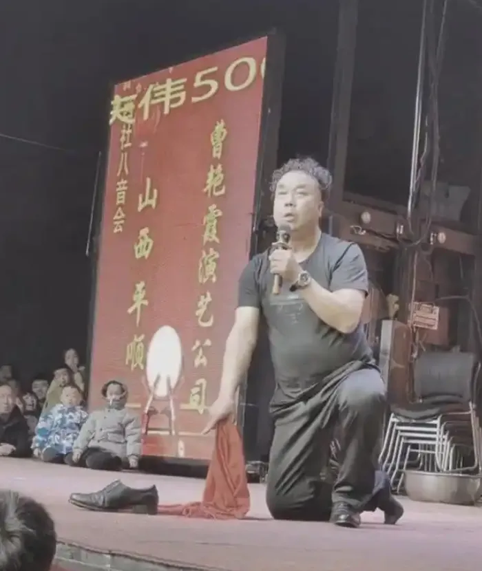 陸民間網紅藝人「大剛」（景旭剛）去世。（圖／翻攝《極目新聞》）