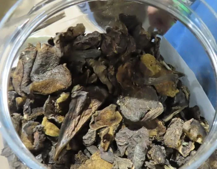 一批聯馥食品股份有限公司從秘魯進口的乾燥牛肝菌菇，被驗出含有超標農藥。（圖／食藥署提供）