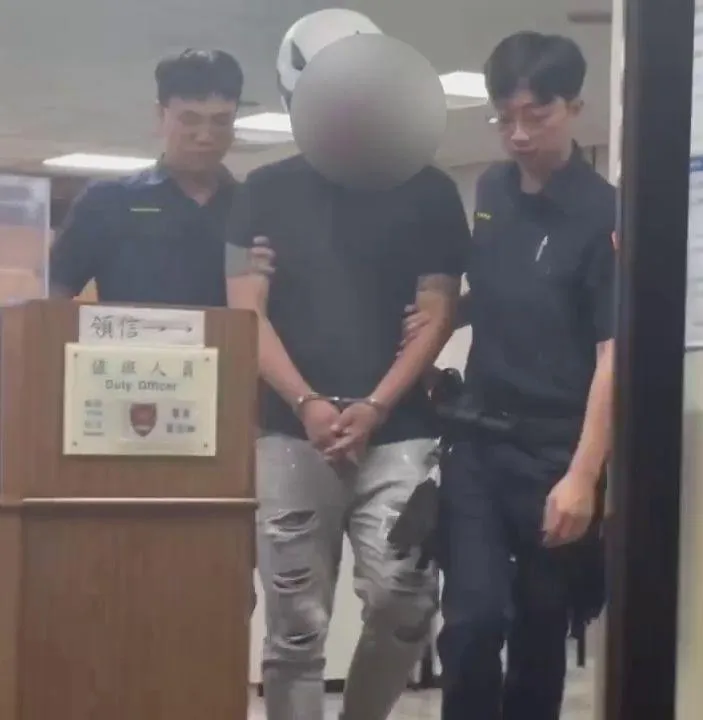 21歲施姓嫌犯投案後被移送。（圖／警方提供）