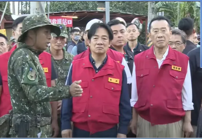 賴清德5日視察佛祖街。（圖／中天新聞）