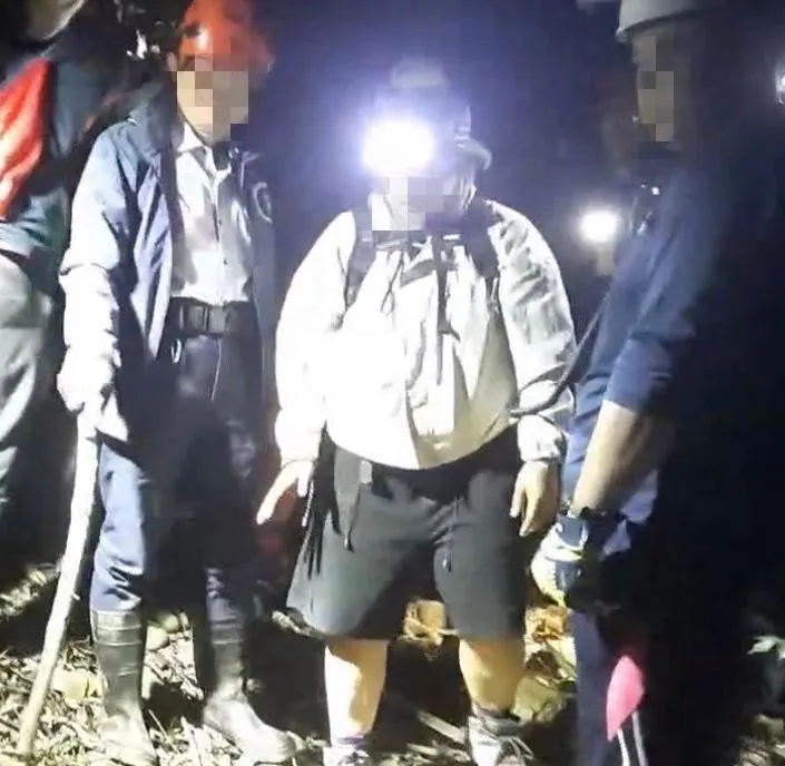 救援畫面。（圖／中天新聞）