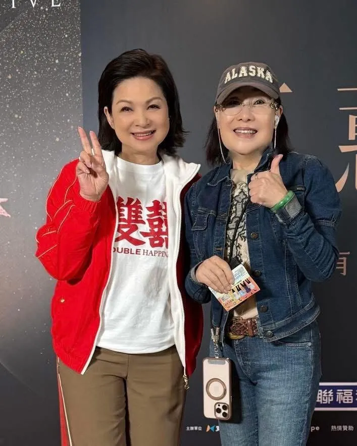 鄭琇月（右）。（圖／翻攝楊貴媚臉書）