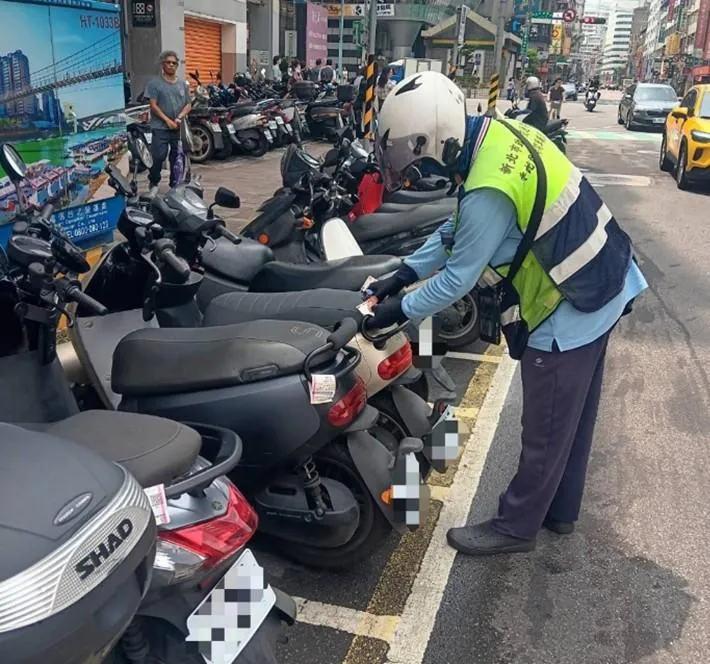 機車格開單。（示意圖／新北市政府）