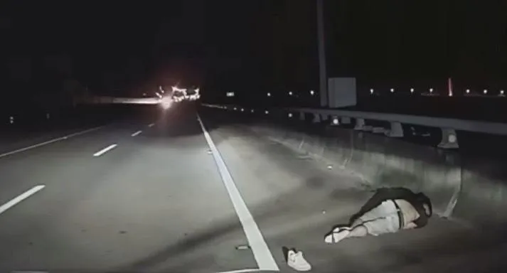 該名男子酒駕衝上台68線快速道路,結果慘遭撞飛。(圖/翻攝「竹東小鎮」臉書)