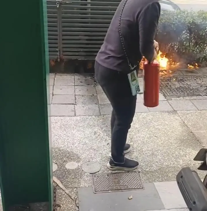 台電變電箱爆炸起火。(圖/網友lshinmyeyes_tinna授權提供)
