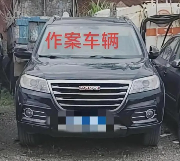 劉女在這部車內遭羅男掐死。（圖／翻攝《網易》）