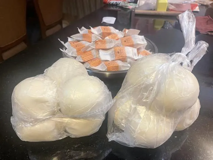 李來希發文,愛吃的山東白饅頭,從一顆10元漲價到現在一顆20元,感嘆這幾年物價飛漲,普羅大眾生活負擔越來越沈重(取自李來希臉書)