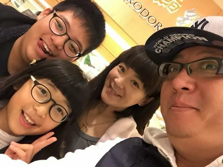 陸元琪近日PO出全家人合照，吐露對袁惟仁的不捨與愧疚。（圖／翻攝陸元琪 臉書）