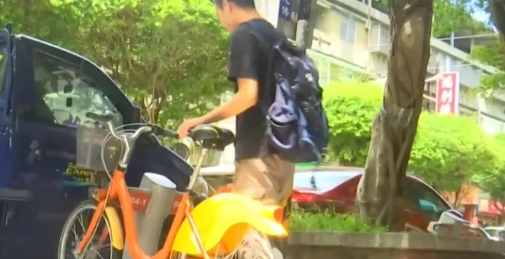 不少民眾習慣騎YouBike當代步工具。（示意圖／中天新聞）