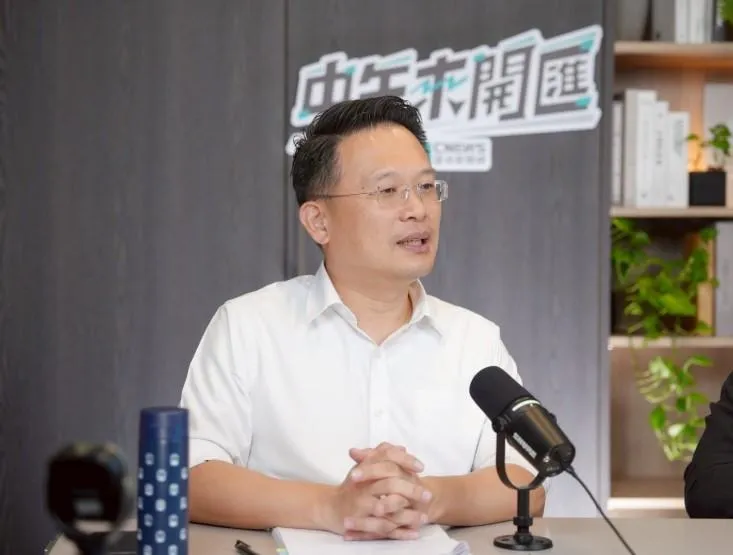 桃園副市長蘇俊賓今接受主持人黃光芹專訪談及刪補助款一事指出，期待政院訴願會實在過分樂觀。(圖／翻攝於匯流新聞網)