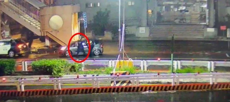 駕駛座上的女毒蟲陳嘉瑩擔心被警察抓，當場猛踩油門逃逸。（圖／資料照片）