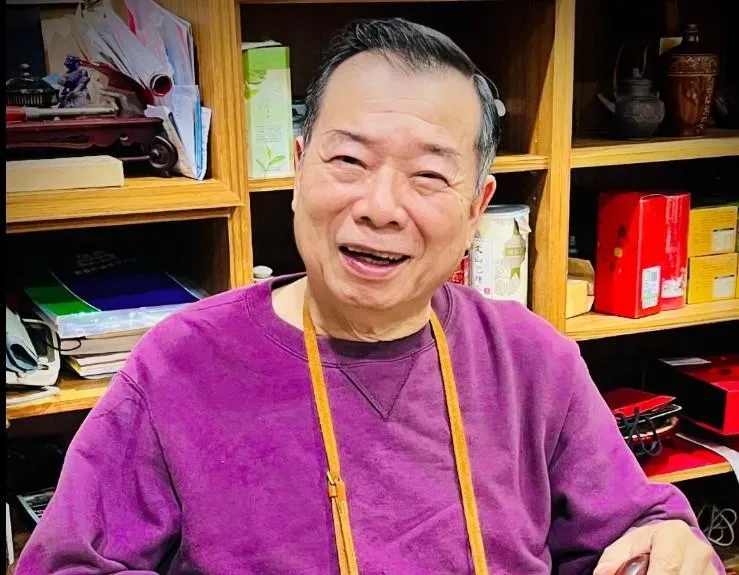 廖峻17日上午被家中的外傭發現癱軟在床上，還有失禁的現象，送往醫院之後診斷是中風。（圖／翻攝自歐吉尚臉書）
