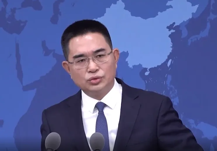 陳斌華今日在國台辦例行記者會上。(圖/翻攝《中國網》)