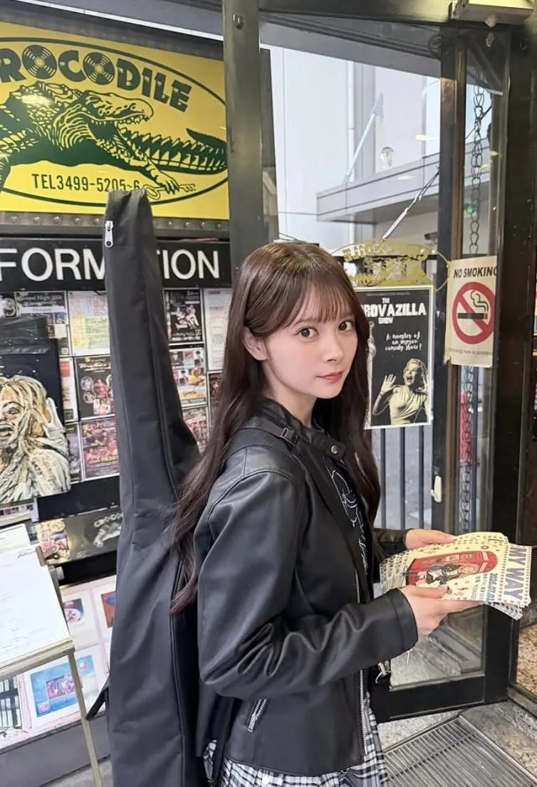 伊藤百花近期因亮眼外型被封為「顏面國寶」。(翻攝IG momoka_ito1206)