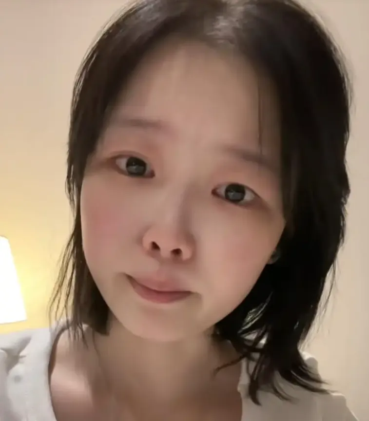 23歲抗癌女孩夏夏。(圖/翻攝《新民晚報》)