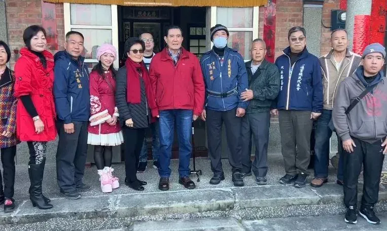 前總統馬英九赴苗栗通霄祭祖。（圖／中天新聞）