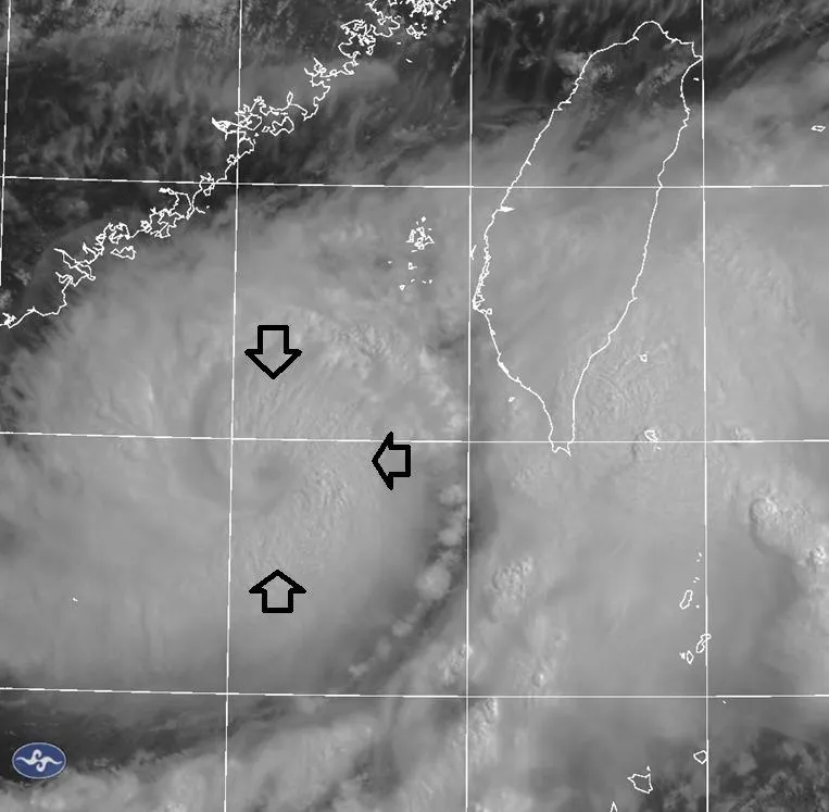 眼牆雲系的「降雨效率很高」,要注意眼牆雲系碰觸地形的時間和地點。(圖/翻攝自鄭明典臉書)