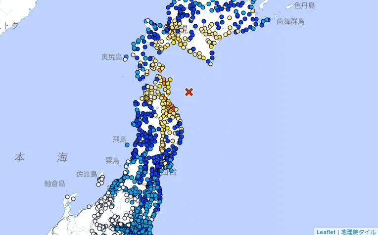 日本青森縣外海8日晚間發生規模7.5地震。（圖／翻攝自日本氣象廳）