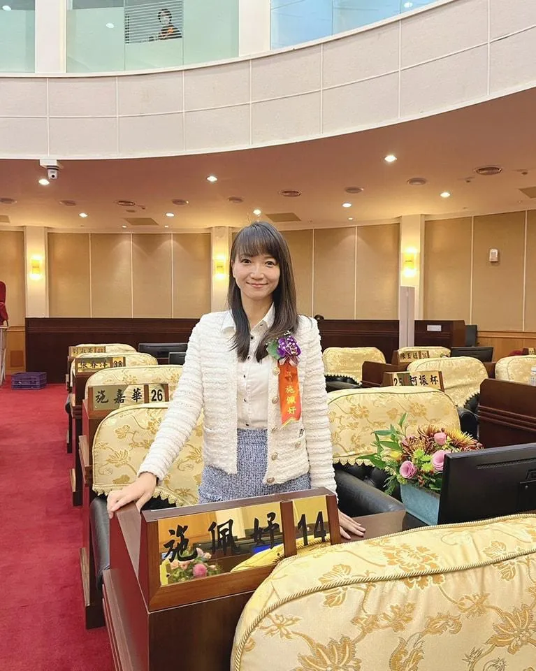彰化縣議員施佩妤宣布投入鹿港鎮長選舉。（圖／施佩妤臉書）