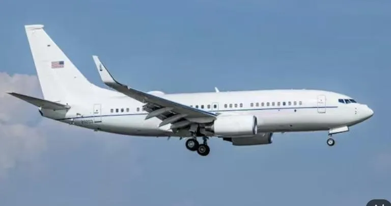 美國空軍C-40C運輸機。（圖／翻攝新浪微博）