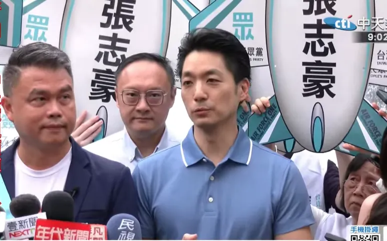 台北市長蔣萬安跨刀為民眾黨市議員參選人站台。（圖／中天新聞）