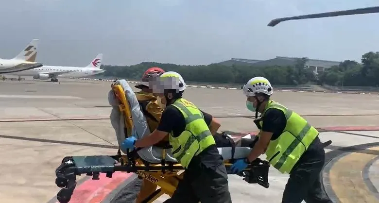 山友發生山難，黑鷹直升機緊急出動救援。（圖／翻攝畫面）