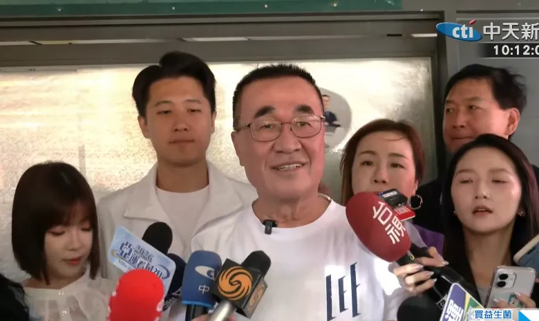國民黨新北市長參選人李四川23日接受媒體聯訪。（圖／中天新聞）