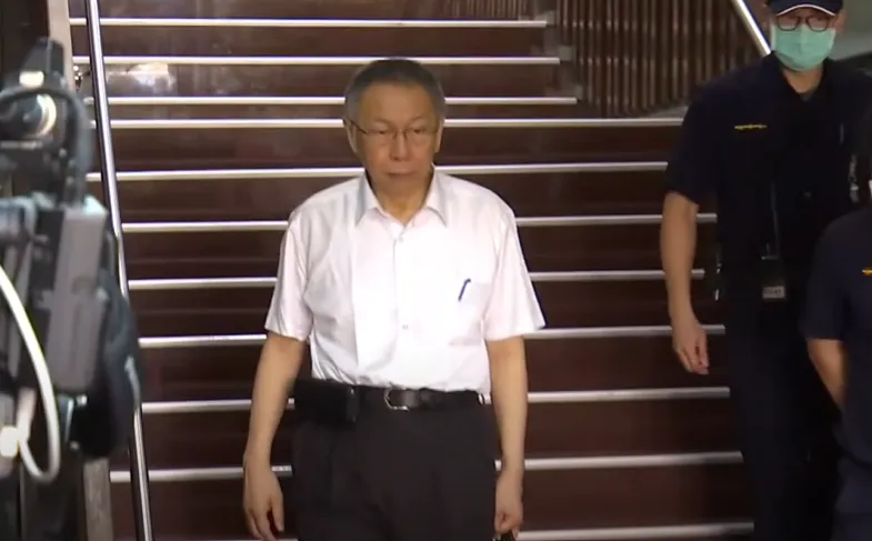 柯文哲7日出庭。(圖/中天新聞)