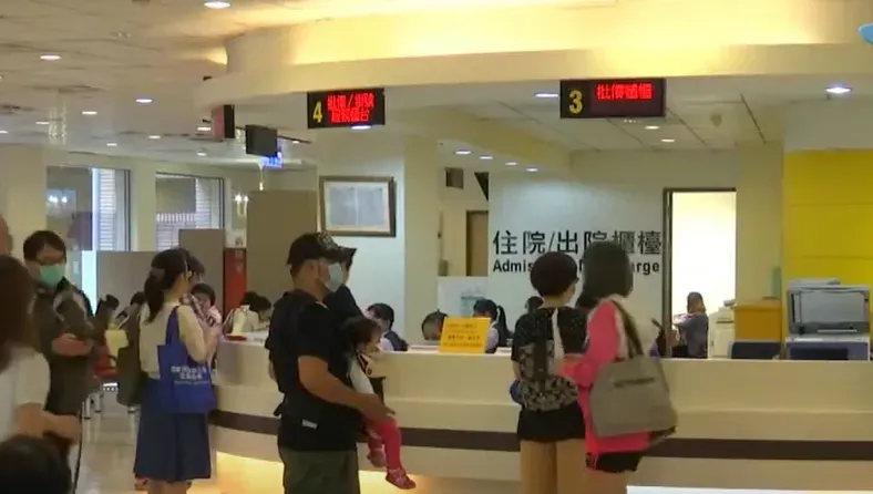 春節後全國腹瀉門急診就診人次暴增，創下10年新高。（示意圖／中天新聞）