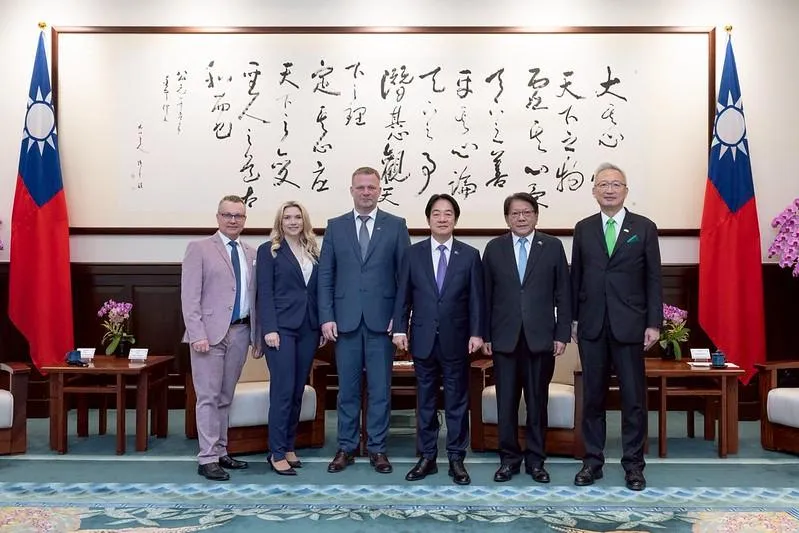 賴清德總統接見「歐洲議會議員訪台團」。（圖／總統府提供）