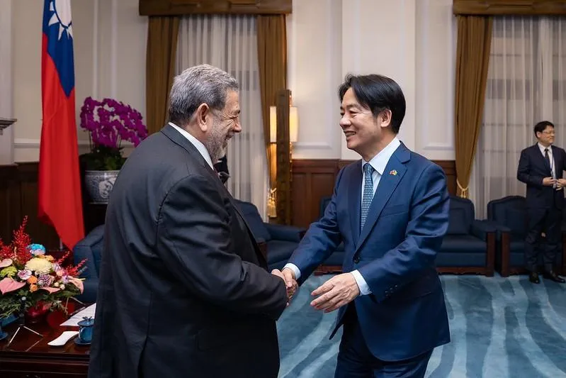 賴清德總統與友邦聖文森及格瑞那丁總理龔薩福見面。（圖／總統府）