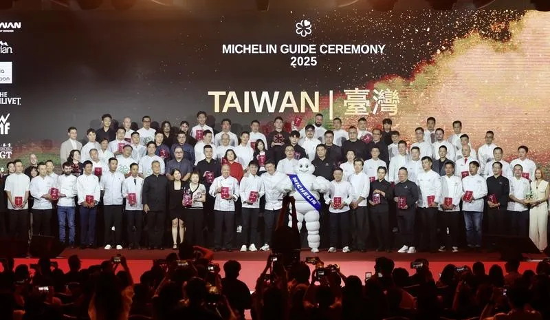 2025台灣米其林19日公布最新摘星名單，其中一星餐廳方面共有43家餐廳摘星，其中8家為新入榜，包含Hosu好嶼、川雅、鮨嘉仁、the FRONT HOUSE方蒔、La Vie by Thomas Bühner、元一、aMaze心宴、FRASSI。（圖/中央社）