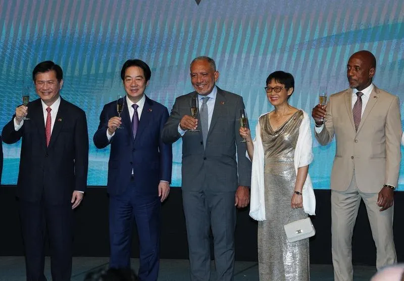 總統賴清德12日在台北出席台灣與聖文森及格瑞那丁建交45週年慶祝酒會。(圖/中央社)