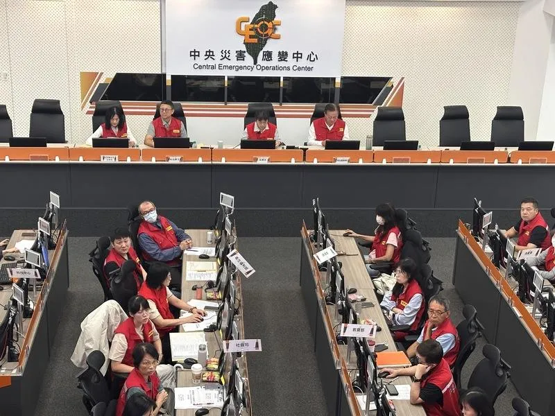 中央災害應變中心最新統計，至下午4時30分止，本次颱風襲台造成1人死亡、616人受傷。（圖／中央社）