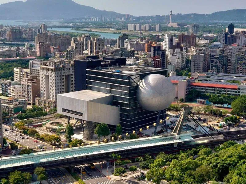 台北表演藝術中心。(圖/台北市捷運局)