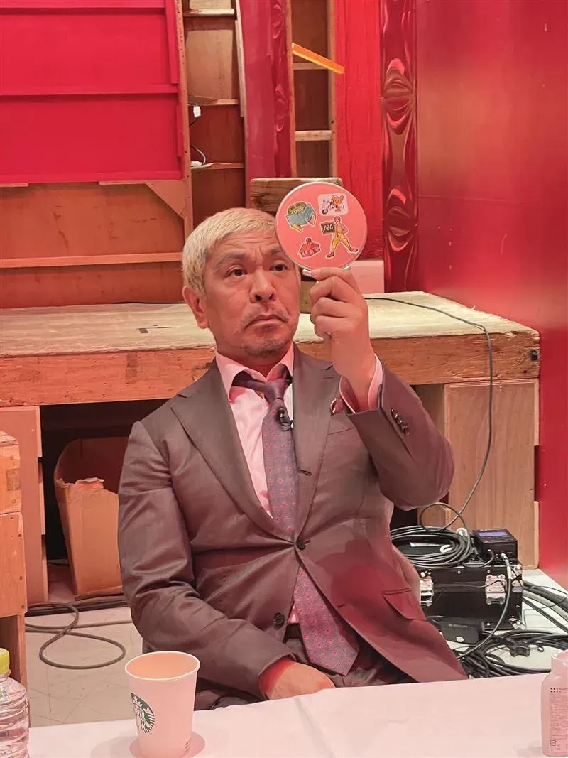 松本人志涉性侵消失消失演藝圈。(圖/翻攝自松本人志X)