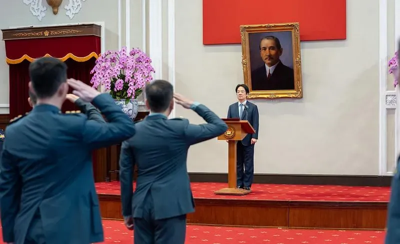 賴清德總統今(30日)主持「中華民國114年5月份將官晉任授階典禮」。(圖/總統府提供)