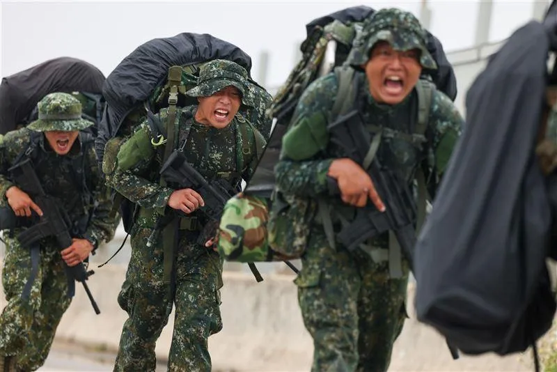 海龍蛙兵硬漢週。（圖／軍聞社）