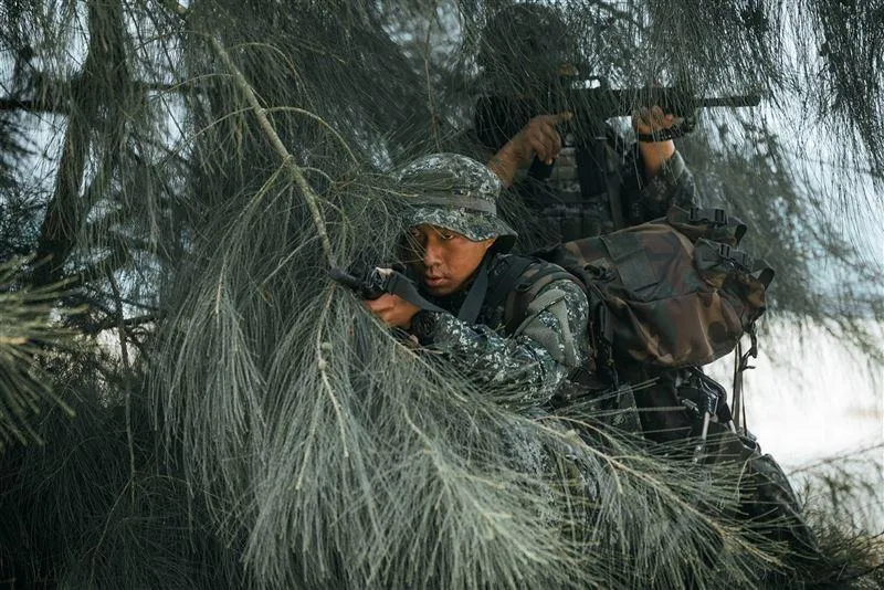海龍蛙兵須具備滲透、破壞與襲擊等「十 八般武藝」。(圖/青年日報)