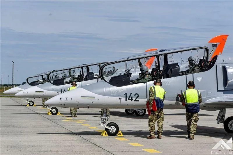 匈牙利第一批捷克製L-39NG教練機服役。(圖/匈牙利空軍網站)