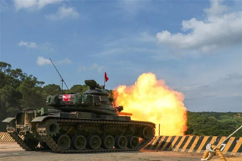M60A3戰車射擊105公厘戰車砲。(圖/青年日報李承勳攝)