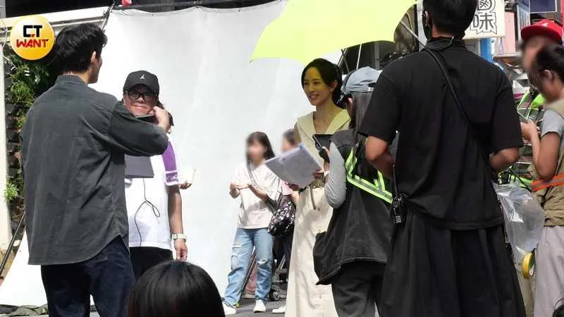 周渝民搭檔張鈞甯主演的台版《我們的藍調時光》日前開拍。(圖/CTWANT)
