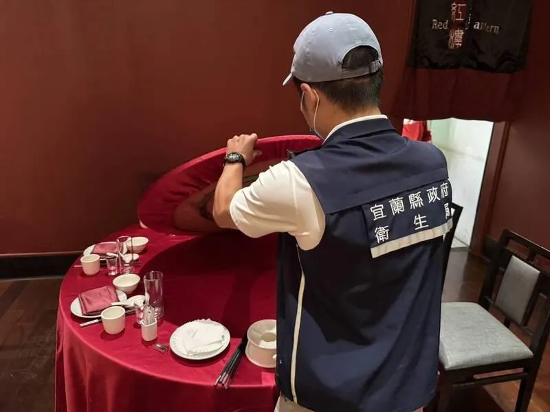 宜蘭縣衛生局派員前往蘭城晶英酒店稽查。（圖／宜蘭縣衛生局提供）