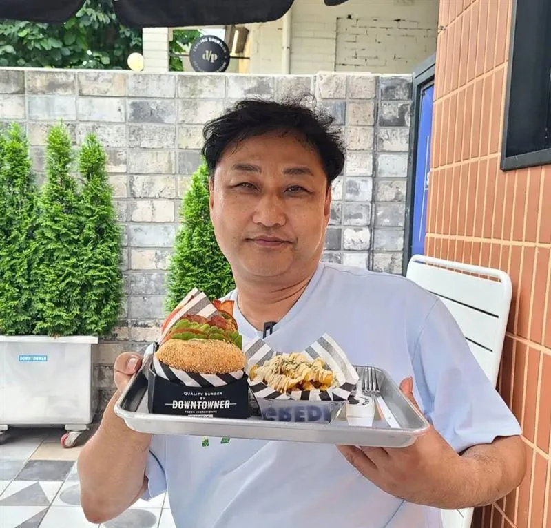 金水龍正在加護病房接受進一步觀察治療。（圖／翻攝自金水龍IG）