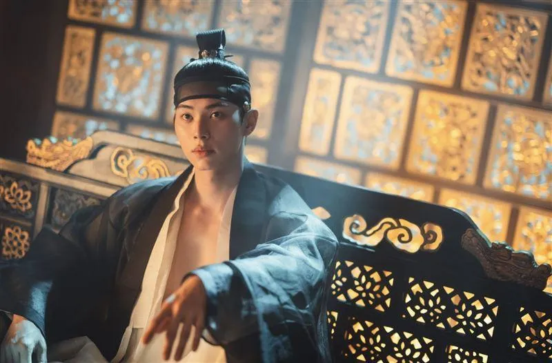 李彩玟在《暴君的主廚》演技搶眼,被大讚是「本命色」(圖/Netflix提供)